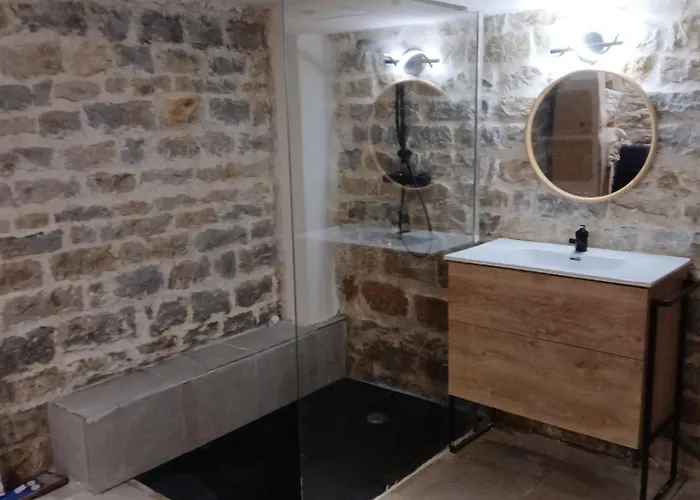 Διαμέρισμα Luxury Lilas *